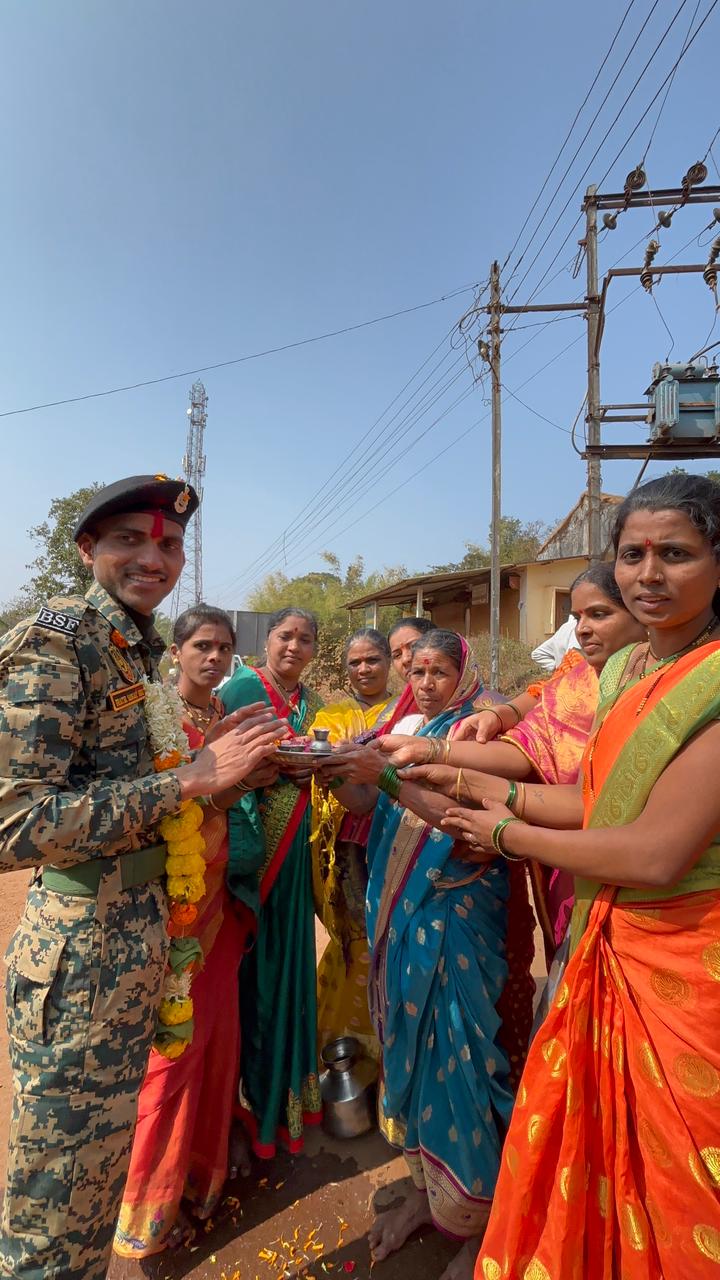 The son of Dwarde village in Ajya is welcomed with joy to the tune of traditional instruments